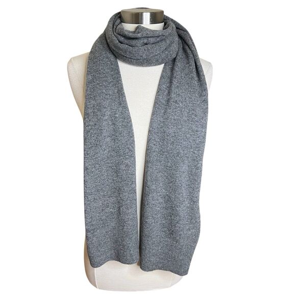 Club Monaco Scarf Womens One Size Gray 100% Cashmere Soft Winter Wrap Luxury - Picture 1 of 6